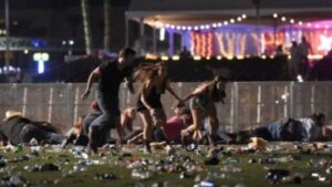 إطلاق النار بأمريكا يودي بحياة أكثر من 20 قتيلا ومئة جريح