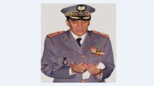 وفاة المفتش السابق للقوات المسلحة الملكية عن عمر 82 عاما، و الملك يعزي أفراد أسرة الفقيد..