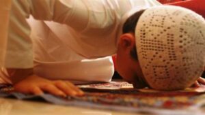 مخالفات الصلاة: تعرف عليها…