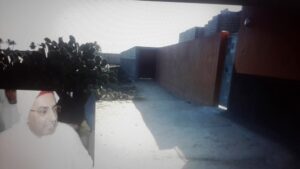 فضيحة باشتوكة: سور عشوائي يمر على قناة الماء الصالح للشرب ويقطع الطريق على الساكنة + صور ووثائق‎