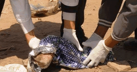 فظيع بإنزكان: العثور على رأس رضيع عبثت به الكلاب بعدما أتت على جزئه السفلي بالكامل. فظيع بإنزكان: العثور على رأس رضيع عبثت به الكلاب بعدما أتت على جزئه السفلي بالكامل.