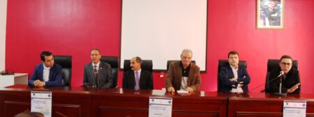 جهابدة الصحافة و الإعلام بالجزيرة يؤطرون صحافيي المستقبل بأكادير. جهابدة الصحافة و الإعلام بالجزيرة يؤطرون صحافيي المستقبل بأكادير.