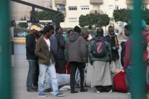 اكادير تنجو من سيناريو أولاد زياد بخصوص اشتباكات بين أفارقة و مغاربة.