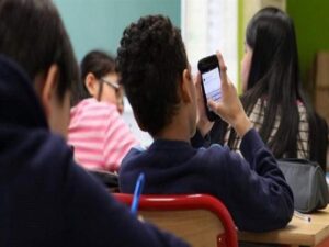 هذه صيغ التعليم المرتقبة بأقاليم جهة سوس ماسة، و قرار اعتماد "صيغة التعليم عن بعد" بتارودانت غير موجود. 1 وزارة التعليم