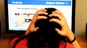 معطيات صادمةعن واقعة التلميذة التي فقدت والدتها بسبب شريط إباحي في محادثة مع خليجي