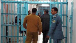 “بوليس مزيف” يتمكن من تهريب سجين محكوم ب 20 سنة سجنا من داخل المستشفى وأمام أعين العناصر الأمنية