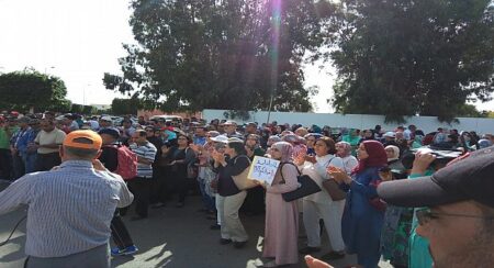 إنزكان أيت ملول تنتفض ضد قرار الأكاديمية وترفع شعار لاستعباد نساء ورجال التعليم