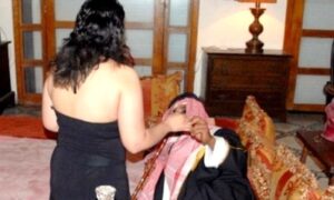 القصة الكاملة للمغربية التي أنقذها زوجها الخليجي من عالم الدعارة فردت له الجميل بطريقة صادمة!