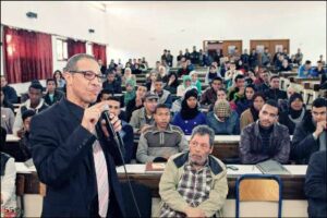 أكادير: استنكار طلبة ماستر التحرير الصحفي والتنوع الإعلامي للحملة المغرضة ضد المشرف على التكوين الأستاذ حمائز ..