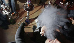 السلطات تشن حملة على مقاهي الشيشا بالقطاع السياحي بأكادير