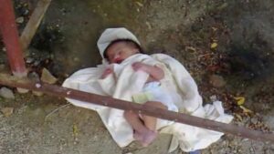 مستشفى الحسن الثاني  بأكادير يستقبل رضيعا عثر عليه عمال وسط أخشاب فرن تقليدي