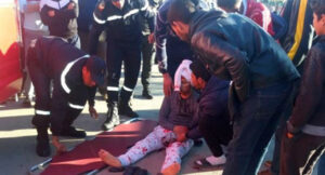 خطير:سيدة تبتر يد زوج ابنتها بمشاركة ابنيها بواسطة “شاقور”