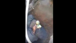 فيديو جديد يوثق لحظة استخراج جثة فقيد جرادة من البئر