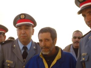 أكادير: هذا مصير “أب” اغتصب ابنه القاصر واحتفظ بجثته بغرفته قبل رميها للكلاب