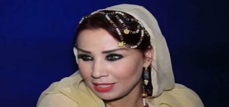 هل يورط حساب “حمزة مون بيبي” الفنانة سعيدة شرف، والتحقيقات معها تكشف عن معطيات غير متوقعة هل يورط حساب "حمزة مون بيبي" الفنانة سعيدة شرف، والتحقيقات معها تكشف عن معطيات غير متوقعة