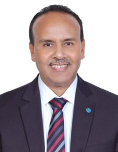 تعيين الدكتور عبد اللطيف مكرم من جامعة ابن زهر بأكادير عميدا لكلية العلوم بتطوان