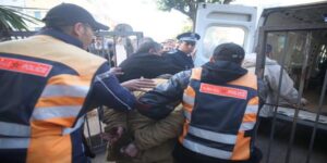 بعدما نجح في التخفي لسنوات..الإيقاع بعنصر خطير من وسط المنصة الشرفية للمركب الرياضي، والتحقيق قد يطيح برؤوس كبيرة