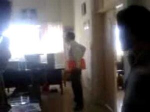 صادم:موظف يغتصب زميله في العمل بالقوة، والضحية يستنجد بالجمعيات الحقوقية لمؤازرته في محنته