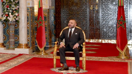 الملك يقصف رؤساء الجهات و يوجه لهم رسالة قوية