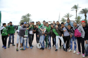 مصادر تؤكد:لا وجود لأعمال شغب أو تهشيم زجاج السيارات كما يتم الترويج له قبل مباراة الحسنية والرجاء