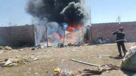 +صور: الحرائق تواصل لعنتها على سوس، و تأتي هذه المرة على مطرح للنفايات، كاشفة فضائح كانت مستورة بعين المكان.