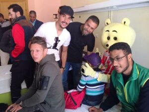 الجمعية الدولية لمصوري الصحافة الرياضية و فريق حسنية أكادير في زيارة خاصة لفائدة أطفال مرضى السرطان بأكادير.