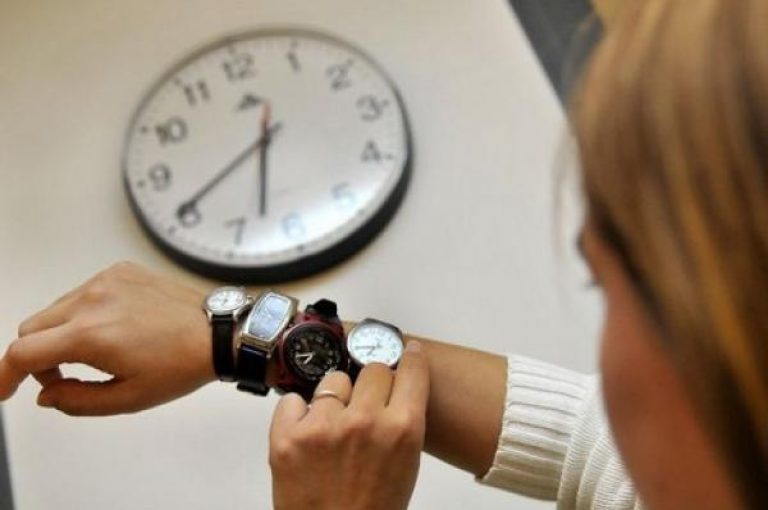 خبر سار : الحكومة تدرس إمكانية إلغاء الساعة الإضافية