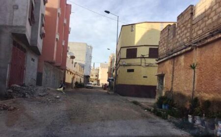 طريق "زي الزفت" التي تنظر الزفت بإنزكان....