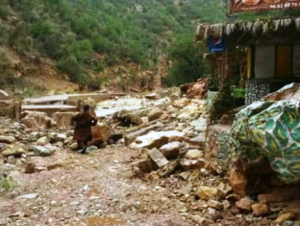 العزلة التامة تطال عددا من الدواوير بالمغرب العميق بأكادير بسبب الأمطار الغزيرة (+صور).