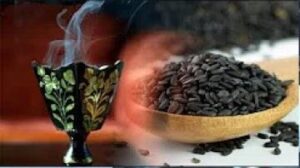 أمر عجيب  يحدث عنذ حرق الحبة السوداء وسط المنزل.. شاهد: