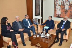 قانون الإضراب يفجر معركة كسر عظام بين الحكومة والنقابات