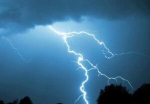 أمطار رعدية متوقعة يوم غد الاثنين بهذه المناطق