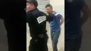 لحظة القبض علي شفار كريسا مول الطاكسي