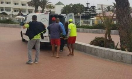البحر يلفظ جثة شاب بعد ثلاثة أيام من فقدانه بشاطئ أكادير