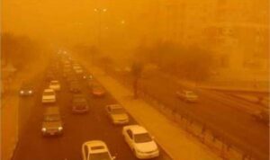 الأرصاد تتوقع زخات مطرية يوم غد الاثنين، وتحذر من زوابع رملية وعواصف رعدية بالجنوب