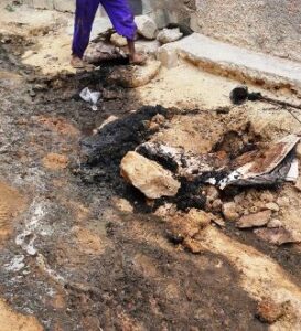 +فيديو و صور: مياه الصرف الصحي تجوب شارعا بأكادير في مشهد كارثي أثار استياء المواطنين، ومطالب عاجلة بالتدخل للإنصاف.