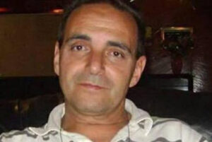 الصحفي محمد التميمي المعروف بتغطياته المشهورة لحرب الخليج، ينتقل إلى الرفيق الأعلى.