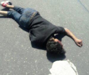 “السكران الإستثنائي” الذي خلق الحدث بسيدي بيبي يلفظ آخر أنفاسه وسط المستشفى.