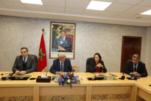 الإعفاء يطال مسؤولا كبيرا أياما بعد تعيينه في المجلس الحكومي.