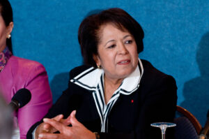 أقرباء المستشارة الراحلة زليخة نصري يتصارعون حول الإرث و جهات عليا تتدخل !