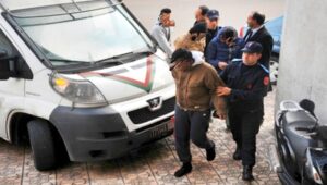 الأمن يسقط “الفريك”، أخطر مجرم عرّض أرواح المواطنين للخطر بالداخلة