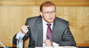 كاتب الدولة المكلف بالنقل يلوح بمتابعة مؤسسات تعليم السياقة قضائيا. وهذا هو السبب