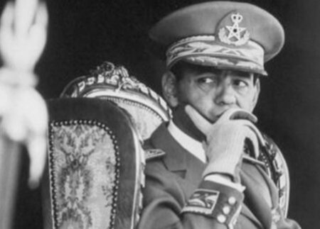 عندما أرسل الملك نصف الوزراء إلى السجن في رمضان