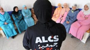 عدد المصابات بالإيدز بلغ 37 في المائة، و جمعيات تتخوف من تأنيث الايدز