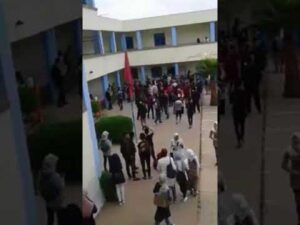 مشاغب يدخل المؤسسة على ظهر حمار ومديرية التعليم تدخل على الخط