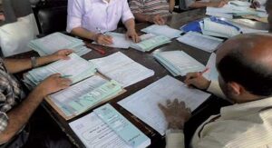 (+وثيقة)أساتذة يقاطعون تصحيح أوراق امتحانات الباكالوريا، ويبررون قرارهم بالمأكل والملبس