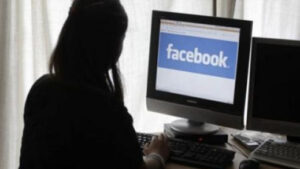 اختراق صفحة خاصة بالنساء، بها مجموعة من الأكاديريات، وتسريب محتوياتها “الساخنة”، ينذر بتفجير فضائح من العيار الثقيل