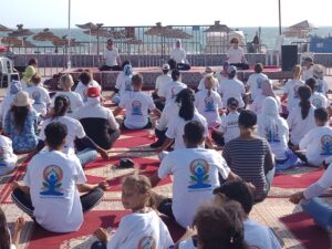 بالصور:جمعية اليوكا للجنوب تحتفل بيومها العالمي بكورنش أكادير، بتأطير عدد من الخبراء، وبمشاركة جميع الفئات العمرية