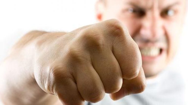 +فيديو: دركي متقاعد يقرر اللجوء إلى أكادير هربا من منكر الشطط في استعمال السلطة بمراكش.