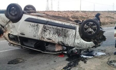 +صور: انقلاب سيارة أجرة من أكادير وعلى متنها 6 ركاب، و هذه حصيلة هذا الحادث الخطير: